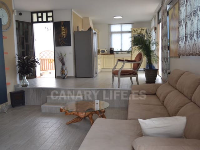 3 bedroom Villa for sale in Mogán - € 940,000 (Ref: 9239857)