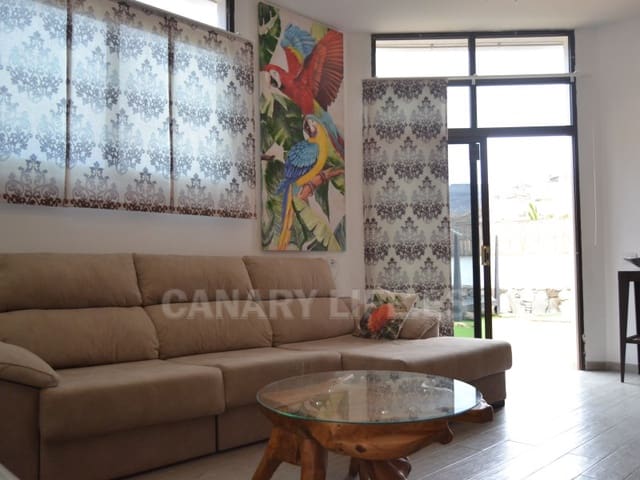 3 bedroom Villa for sale in Mogán - € 940,000 (Ref: 9239857)