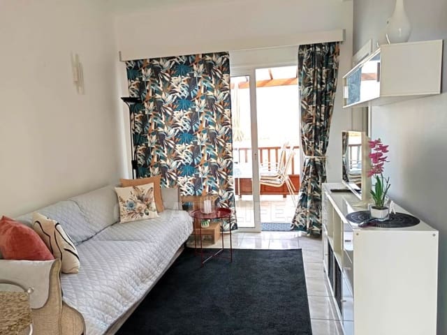 Appartement de 2 chambres à louer à Arguineguín, Mogán - 1 200 € (Ref: 9528169)