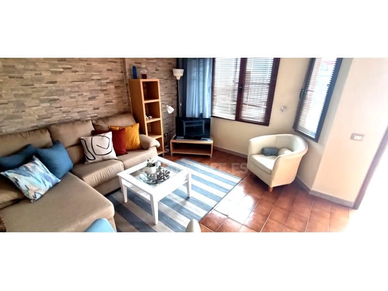 2 soverom Bungalow til leie i Puerto Rico - € 1 200 (Ref: 9528170)