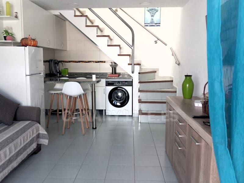 1 Zimmer Apartment zu vermieten in San Bartolome de Tirajana mit Pool - 1.100 € (Ref: 9528177)