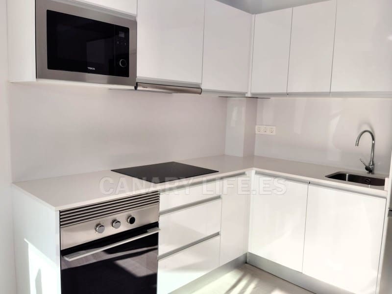 2 bedroom Apartment for rent in Arguineguin with garage - € 1,500 (Ref: 9541096)