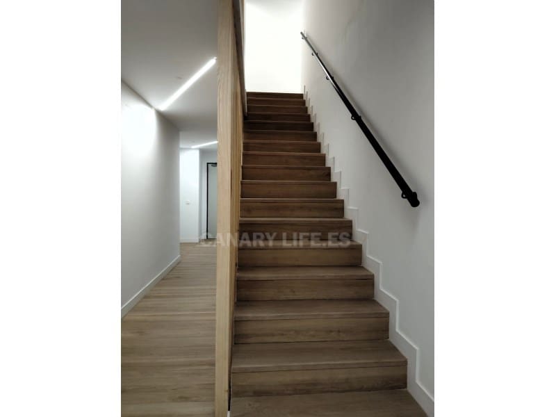 2 bedroom Apartment for rent in Arguineguin with garage - € 1,500 (Ref: 9541096)