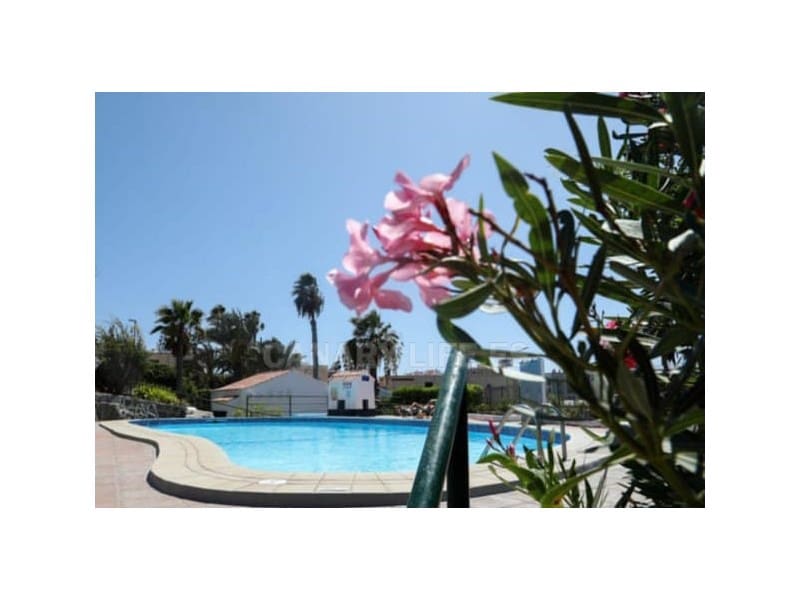 Bungalow for rent in Arguineguin - € 1,200 (Ref: 9543385)