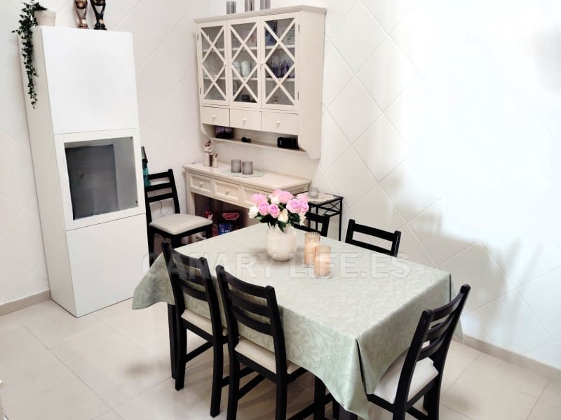 2 slaapkamer Huis te koop in Arguineguin met garage - € 385.000 (Ref: 9629975)