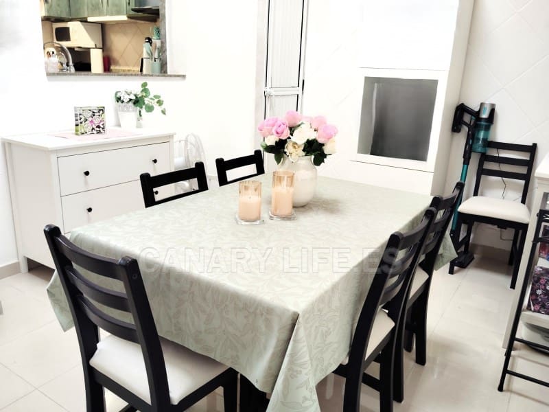 2 slaapkamer Huis te koop in Arguineguin met garage - € 385.000 (Ref: 9629975)