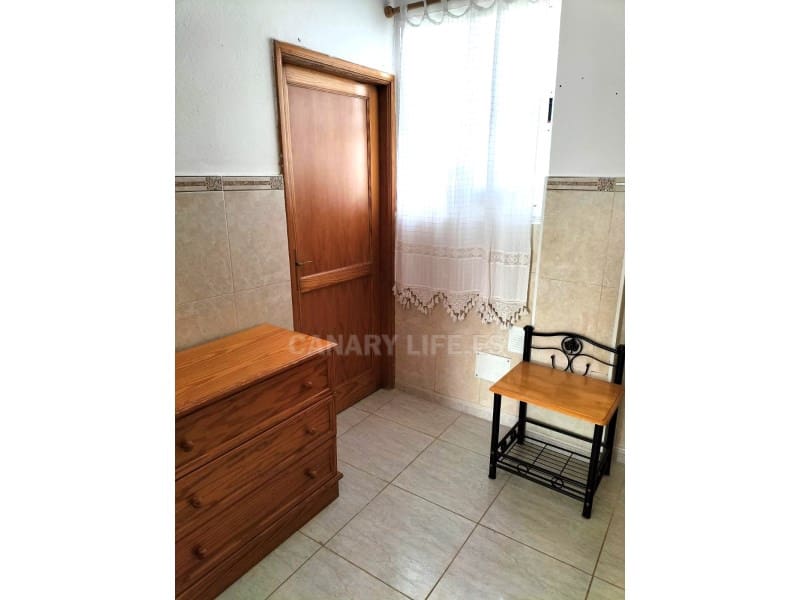 Apartamento de 2 habitaciones en San Bartolomé de Tirajana en alquiler - 800 € (Ref: 9677079)