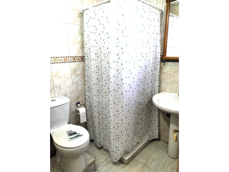 Apartamento de 2 habitaciones en San Bartolomé de Tirajana en alquiler - 800 € (Ref: 9677079)