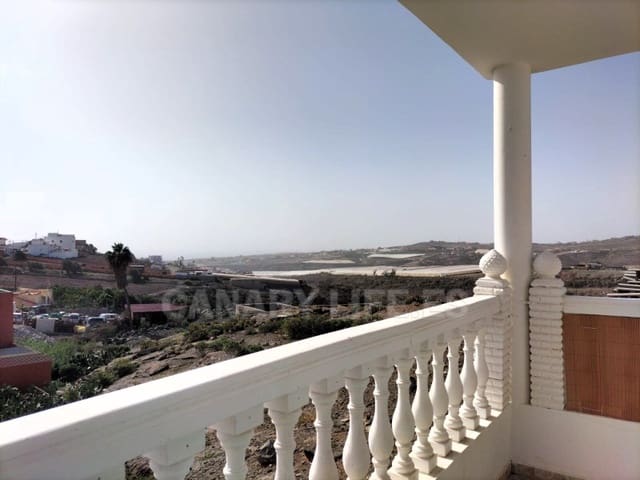 Apartamento de 2 habitaciones en San Bartolomé de Tirajana en alquiler - 800 € (Ref: 9677079)