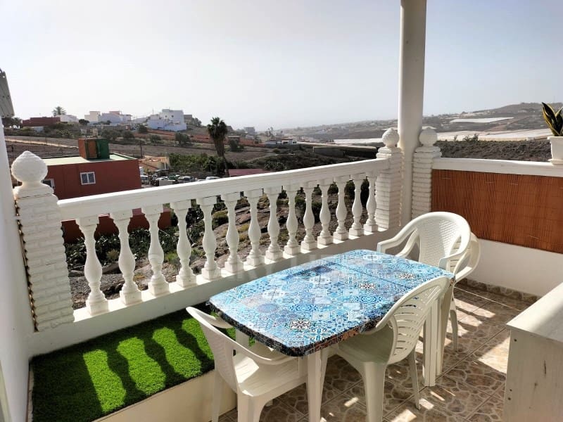 Apartamento de 2 habitaciones en San Bartolomé de Tirajana en alquiler - 800 € (Ref: 9677079)