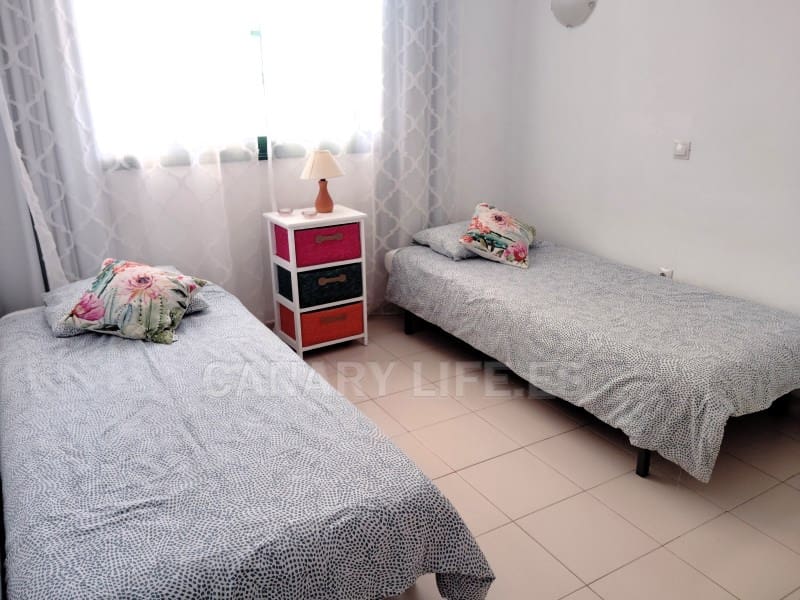 2 quarto Apartamento para arrendar em Puerto Rico - 1 200 € (Ref: 9690399)