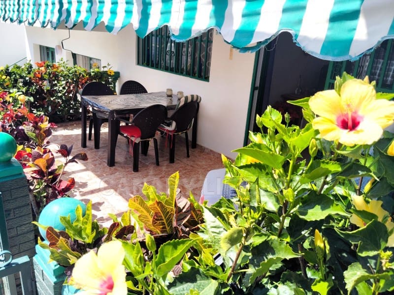 2 quarto Apartamento para arrendar em Puerto Rico - 1 200 € (Ref: 9690399)