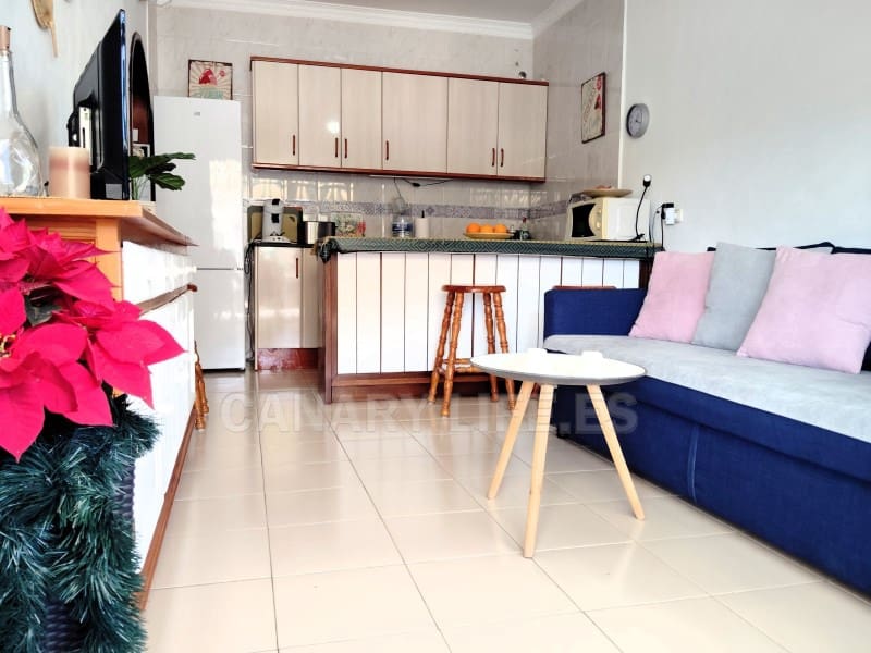 2 quarto Apartamento para arrendar em Puerto Rico - 1 200 € (Ref: 9690399)