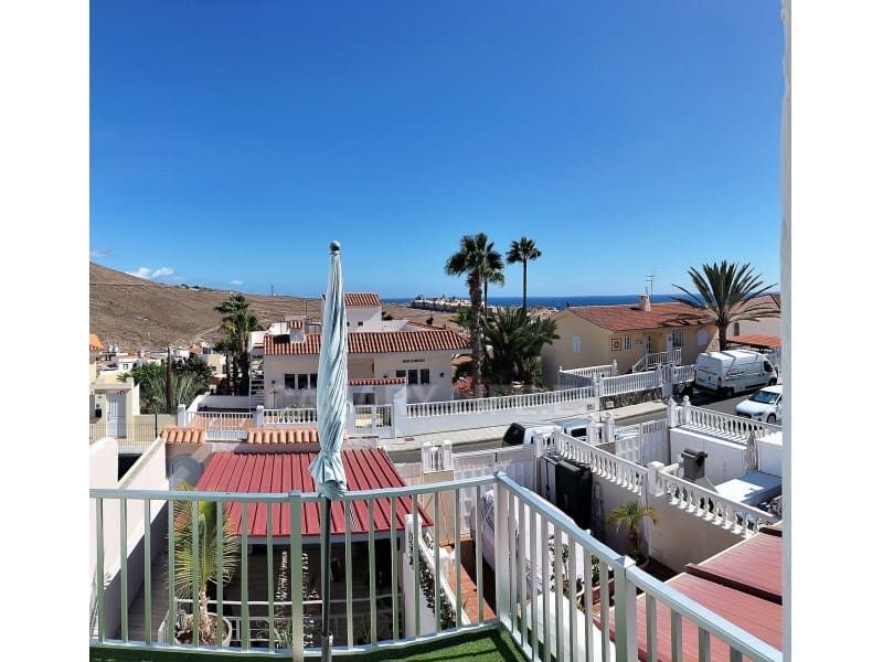 2 bedroom Semi-detached Villa for sale in Arguineguin with garage - € 419,000 (Ref: 9955702)