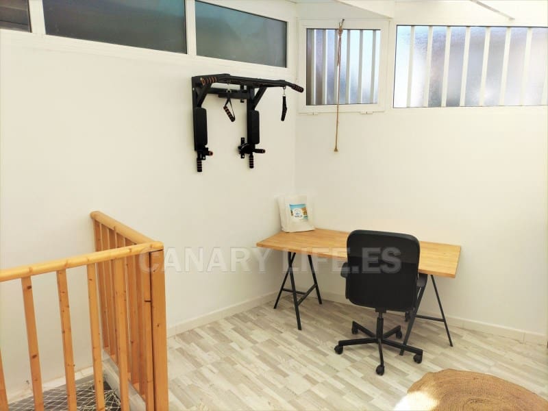 2 bedroom Semi-detached Villa for sale in Arguineguin with garage - € 419,000 (Ref: 9955702)