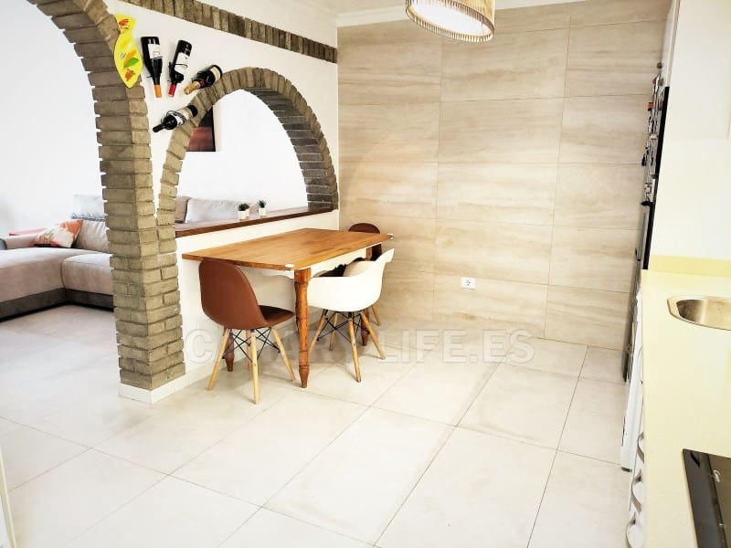 2 bedroom Semi-detached Villa for sale in Arguineguin with garage - € 419,000 (Ref: 9955702)