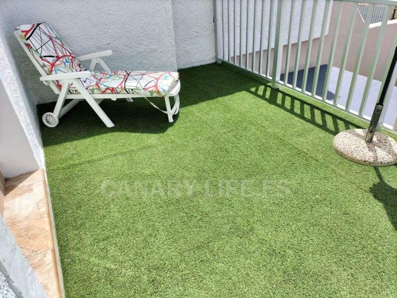 2 bedroom Semi-detached Villa for sale in Arguineguin with garage - € 419,000 (Ref: 9955702)