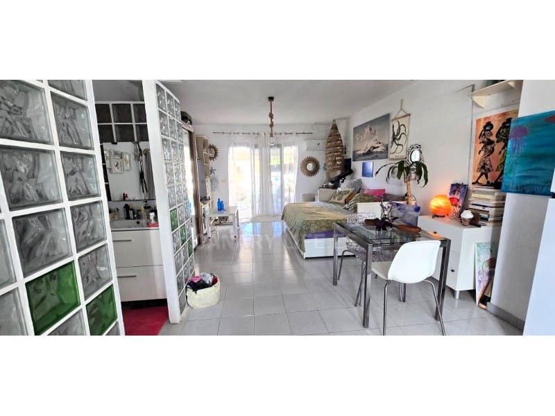 Studio for rent in Arguineguin - € 1,000 (Ref: 9955703)