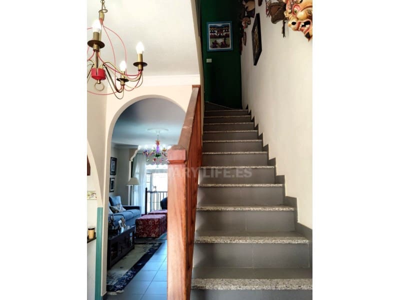 3 sovrum Semi-fristående Villa att hyra i Arguineguin med garage - 2 000 € (Ref: 9984553)