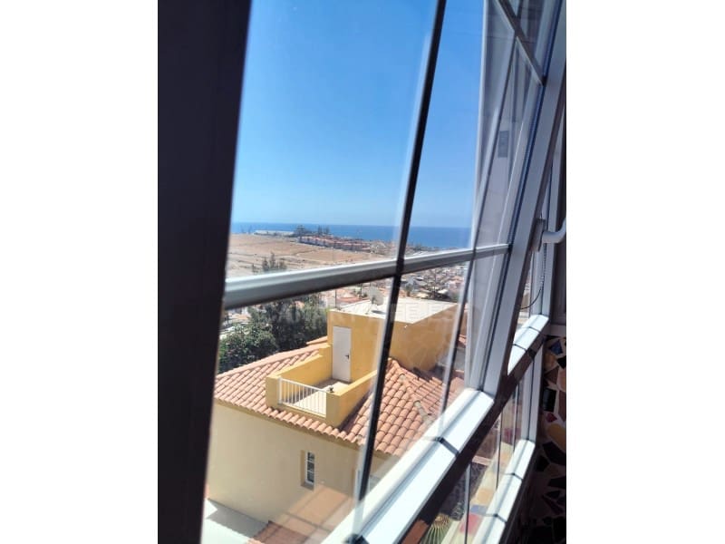 Pareado de 3 habitaciones en Arguineguín en alquiler con garaje - 1.700 € (Ref: 9984553)