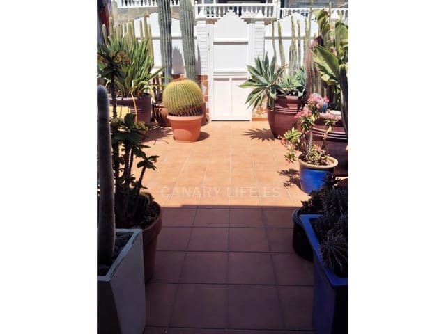 3 bedroom Semi-detached Villa for rent in Arguineguín, Mogán with garage - € 1,900 (Ref: 9984553)