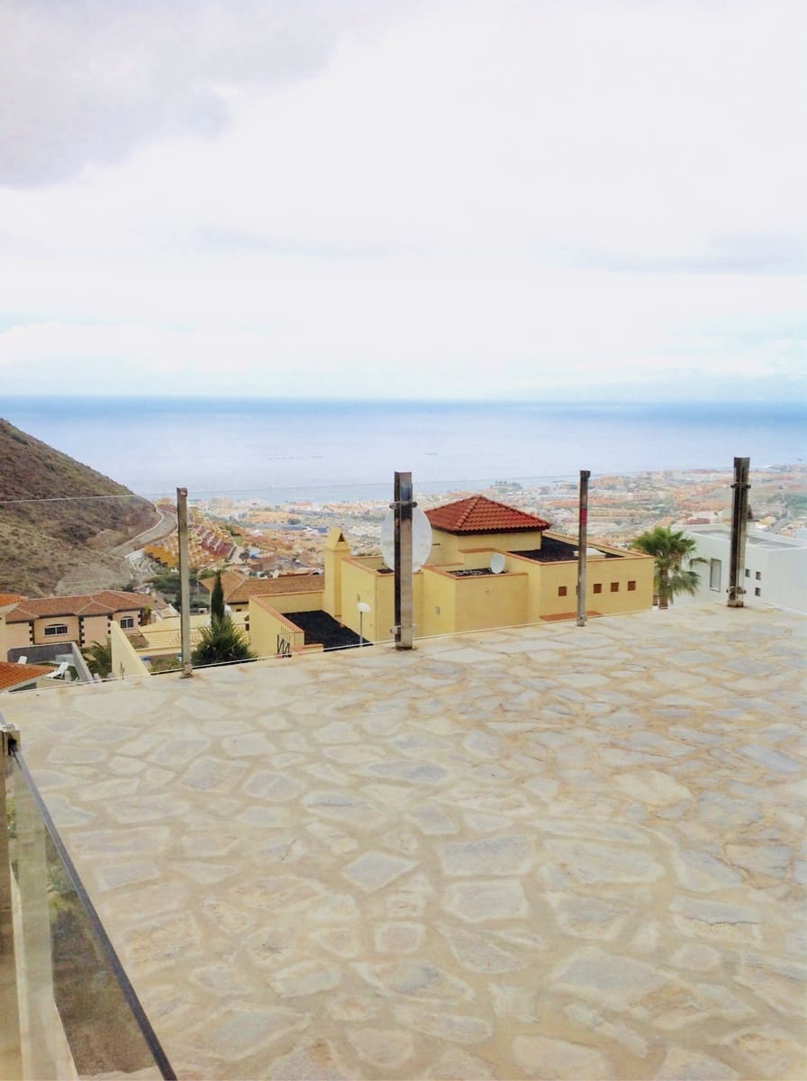 4 Zimmer Villa zu verkaufen in Roque del Conde mit Pool - 1.350.000 € (Ref: 8206535)