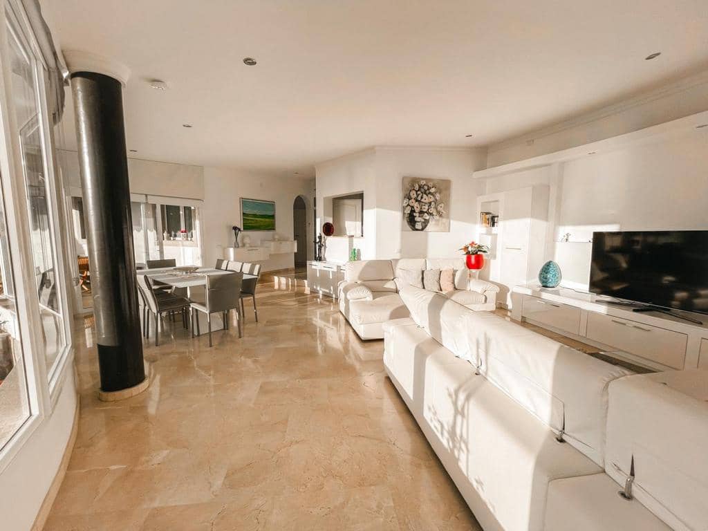 4 Zimmer Villa zu verkaufen in Roque del Conde mit Pool - 1.350.000 € (Ref: 8206535)