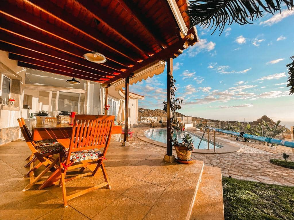 4 Zimmer Villa zu verkaufen in Roque del Conde mit Pool - 1.350.000 € (Ref: 8206535)