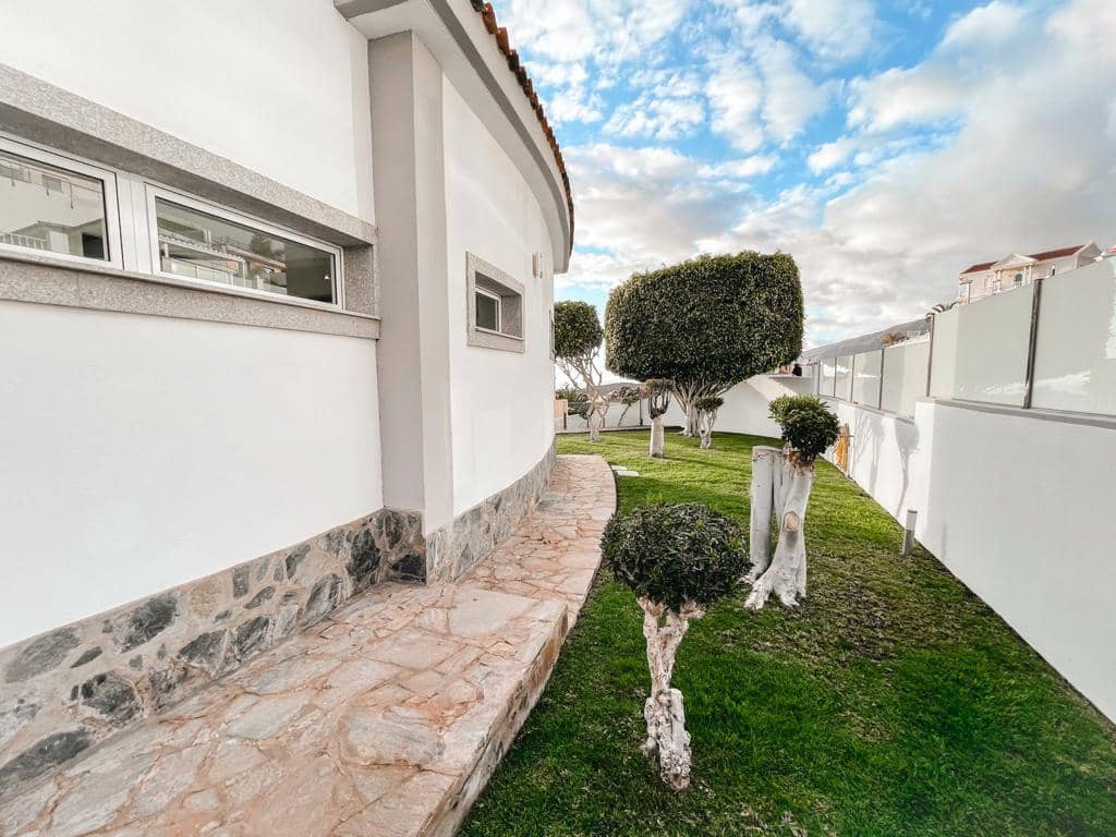 4 Zimmer Villa zu verkaufen in Roque del Conde mit Pool - 1.350.000 € (Ref: 8206535)