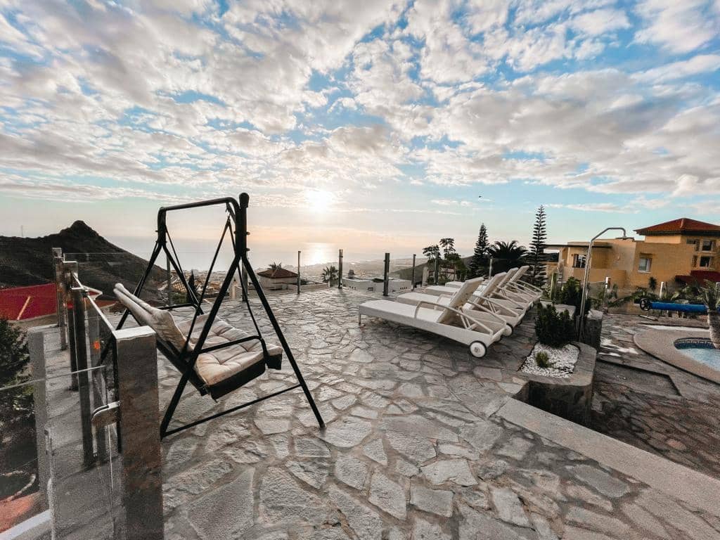 4 Zimmer Villa zu verkaufen in Roque del Conde mit Pool - 1.350.000 € (Ref: 8206535)