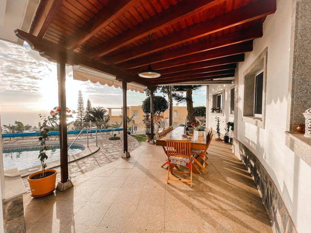 4 Zimmer Villa zu verkaufen in Roque del Conde mit Pool - 1.350.000 € (Ref: 8206535)