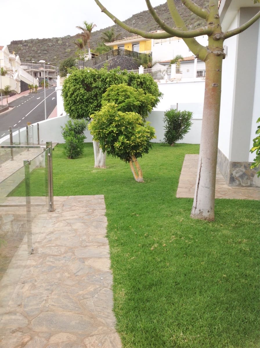 4 Zimmer Villa zu verkaufen in Roque del Conde mit Pool - 1.350.000 € (Ref: 8206535)