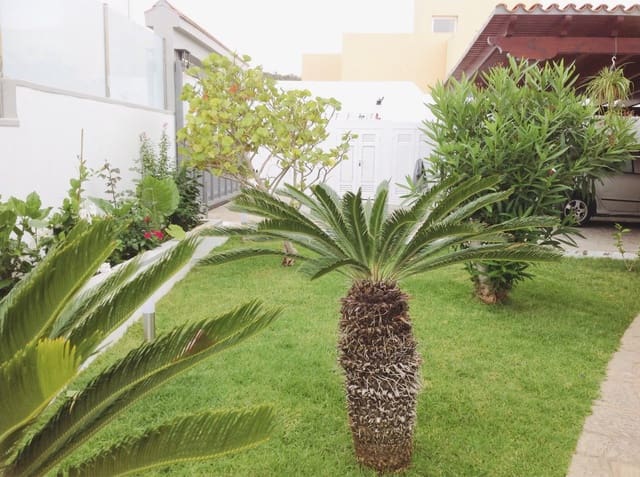 4 Zimmer Villa zu verkaufen in Roque del Conde, Adeje mit Pool - 1.350.000 € (Ref: 8206535)