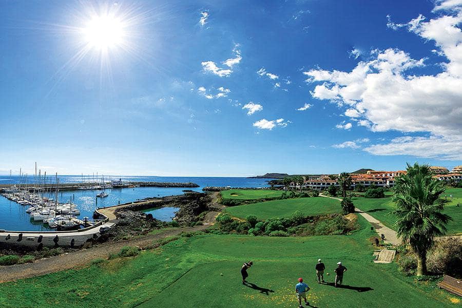 2 quarto Apartamento para venda em Amarilla Golf com garagem - 385 000 € (Ref: 8206538)