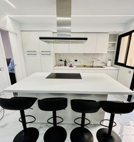 4 Zimmer Haus zu verkaufen in Costa Adeje, Adeje mit Garage - 490.000 € (Ref: 8223365)