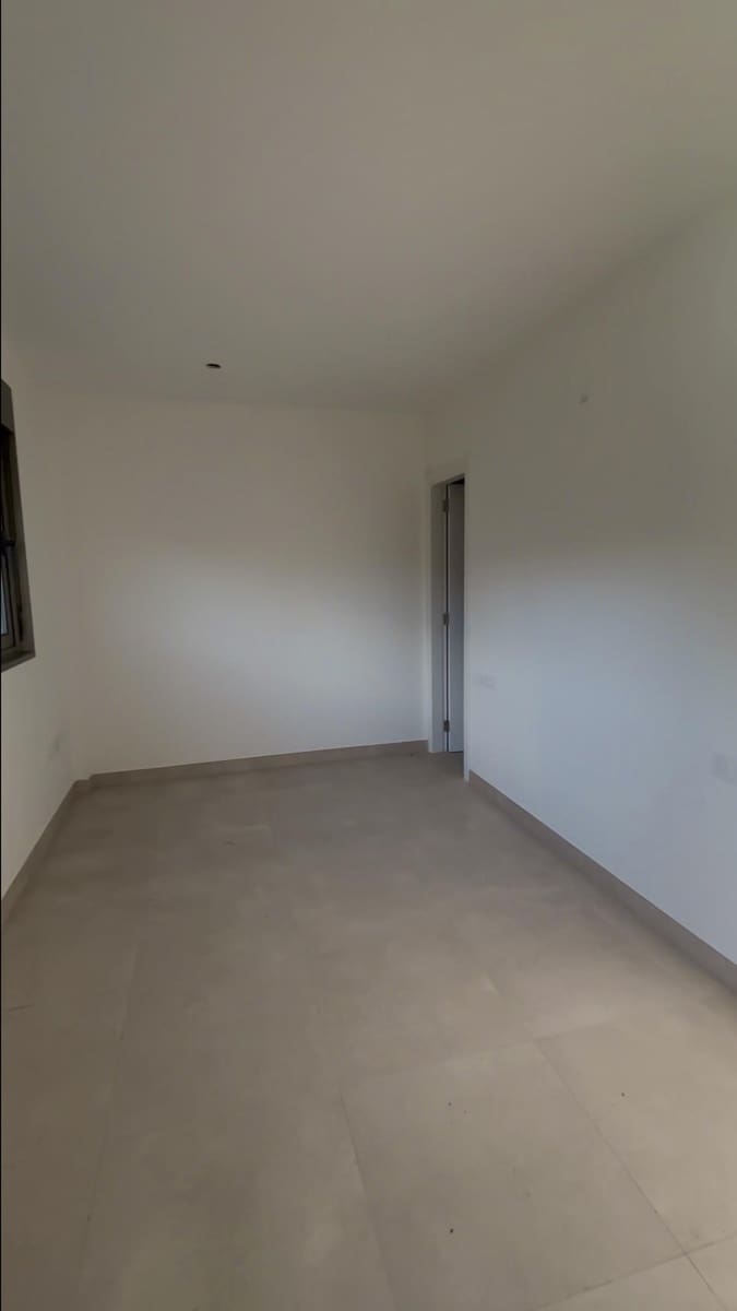 Apartamento de 3 habitaciones en Santa Cruz de Tenerife en venta con piscina garaje - 480.000 € (Ref: 8944839)