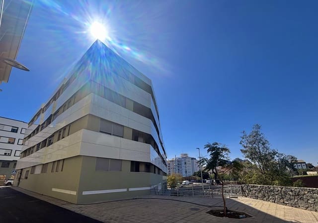 3 bedroom Apartment for sale in Toscal, Santa Cruz de Tenerife with pool garage - € 480,000 (Ref: 8944839)