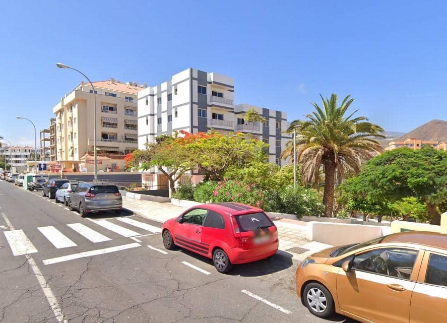 2 bedroom Apartment for sale in Los Cristianos - € 380,000 (Ref: 8956362)