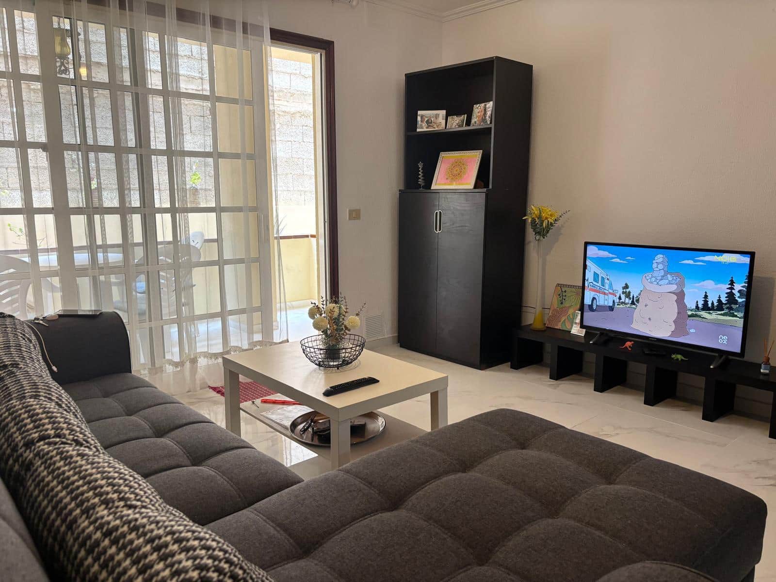2 bedroom Apartment for sale in Los Cristianos - € 380,000 (Ref: 8956362)