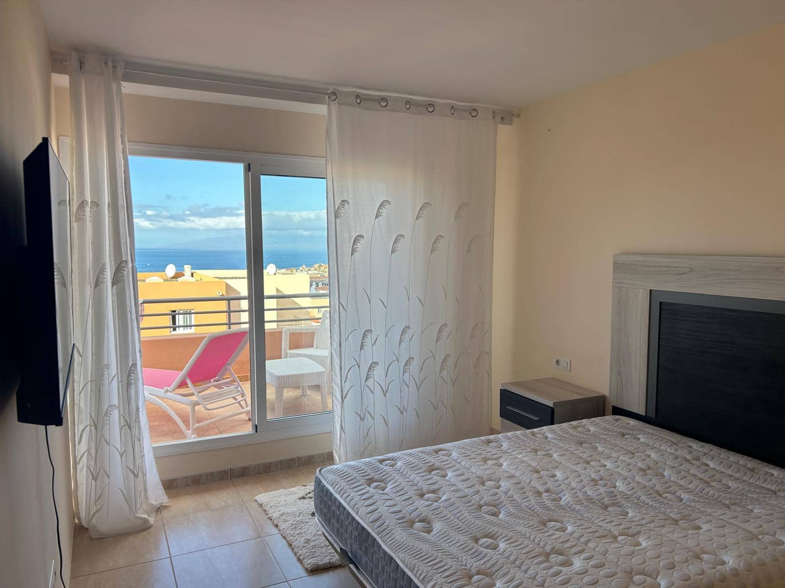 Chalet de 3 habitaciones en El Madroñal en venta con garaje - 490.000 € (Ref: 9371290)