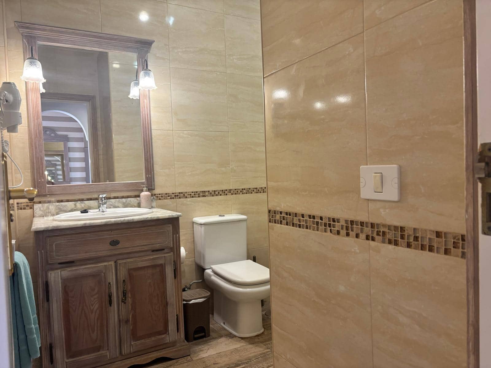 Apartamento de 1 habitación en Playa de las Americas en venta con piscina garaje - 370.000 € (Ref: 9378494)