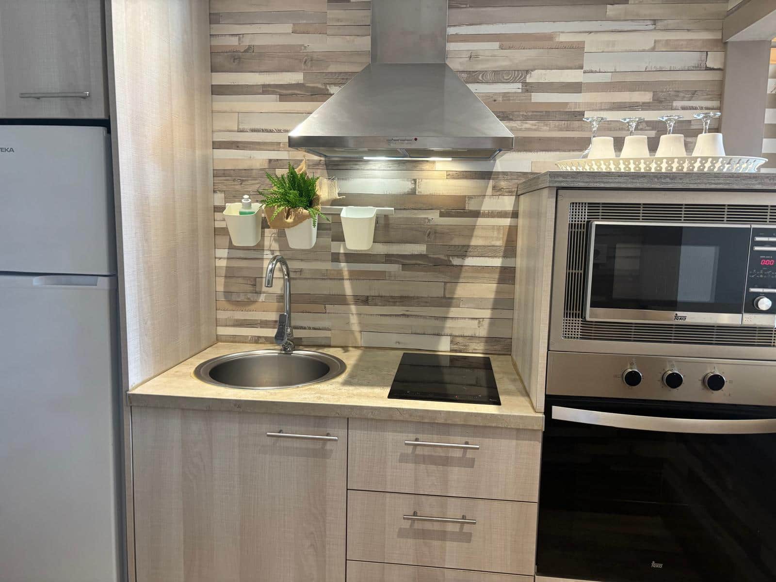 Apartamento de 1 habitación en Playa de las Americas en venta con piscina garaje - 370.000 € (Ref: 9378494)