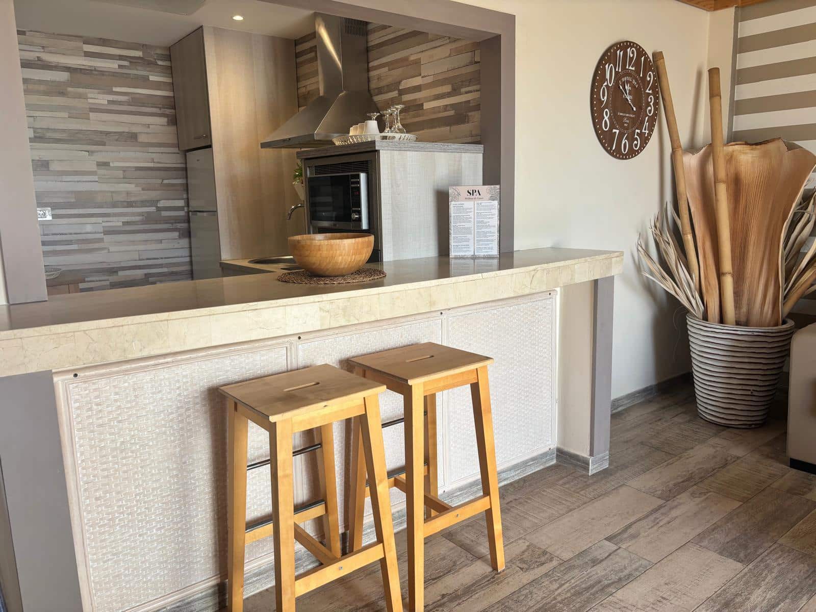 Apartamento de 1 habitación en Playa de las Americas en venta con piscina garaje - 370.000 € (Ref: 9378494)