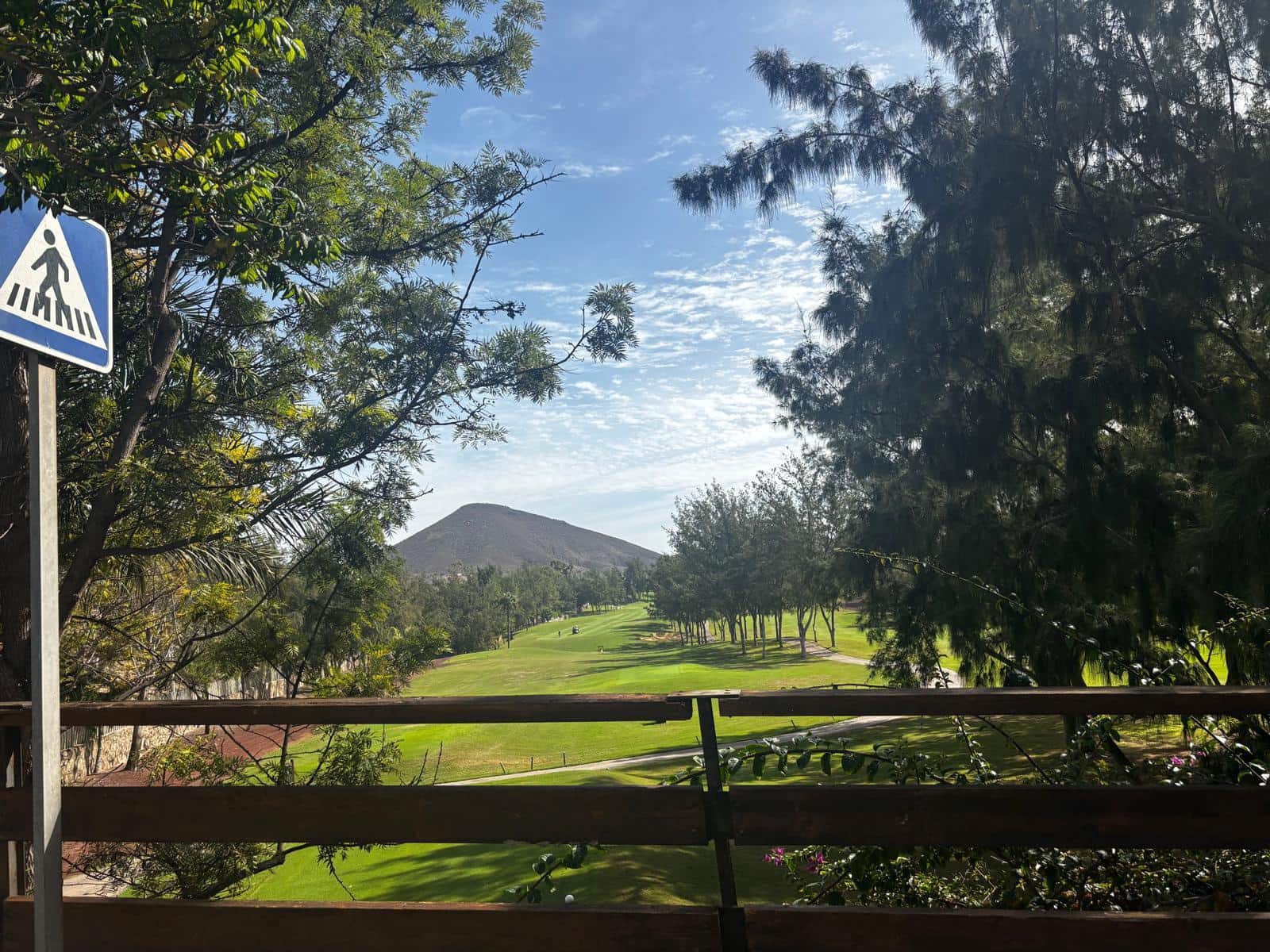 Apartamento de 1 habitación en Playa de las Americas en venta con piscina garaje - 370.000 € (Ref: 9378494)