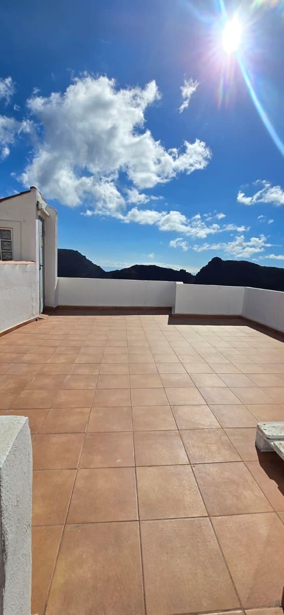 3 bedroom Villa for sale in Guia de Isora with garage - € 275,000 (Ref: 9436525)