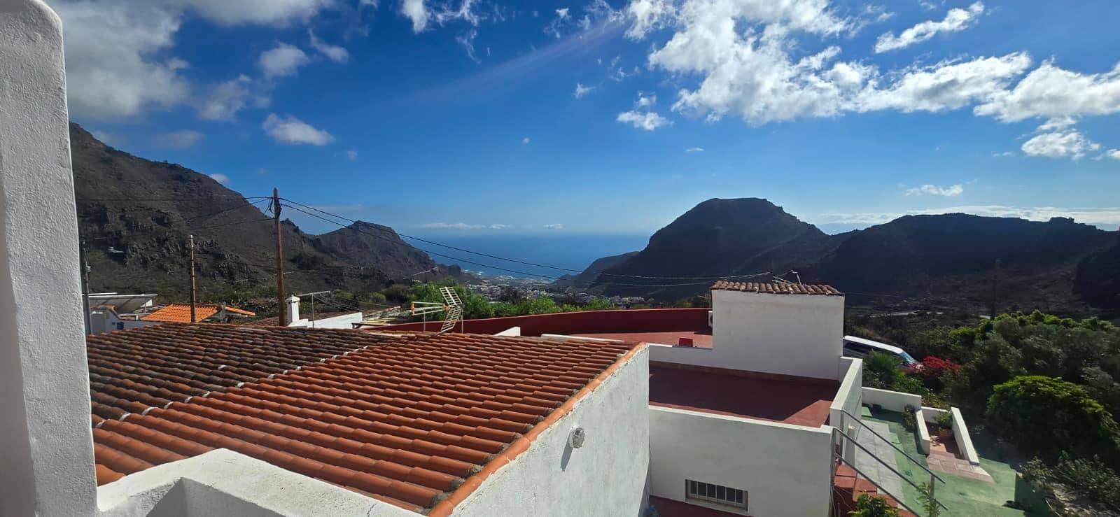 3 bedroom Villa for sale in Guia de Isora with garage - € 275,000 (Ref: 9436525)