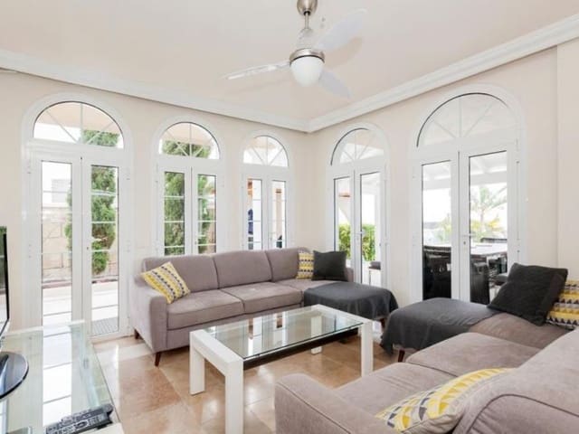 4 chambre Villa/Maison à vendre à El Madroñal, Adeje avec piscine garage - 2 500 000 € (Ref: 9625965)