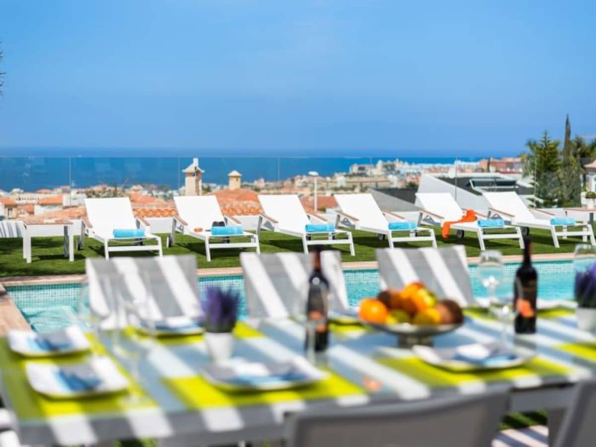 5 bedroom Villa for sale in El Madronal with pool garage - € 2,500,000 (Ref: 9625966)