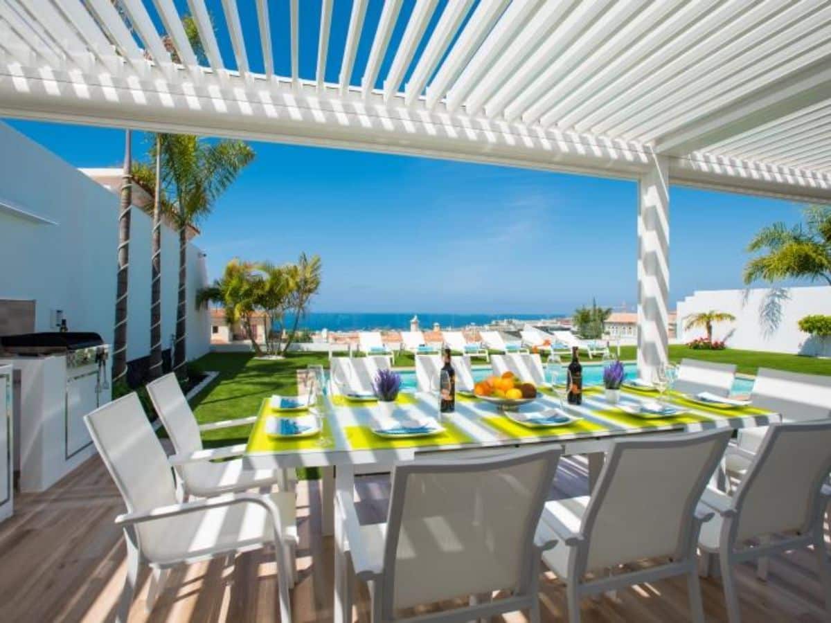 5 bedroom Villa for sale in El Madronal with pool garage - € 2,500,000 (Ref: 9625966)