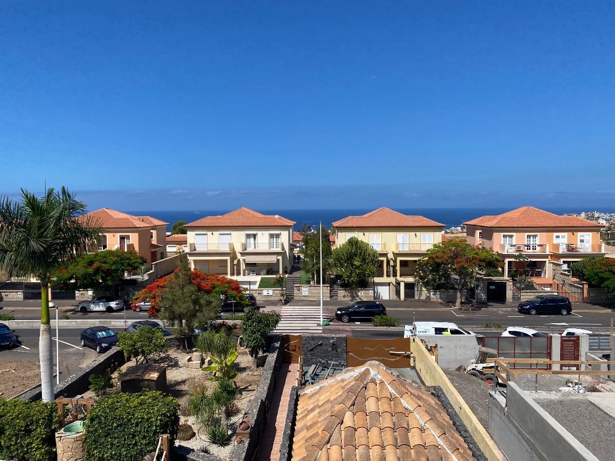 3 bedroom Villa for sale in El Madronal with garage - € 2,310,000 (Ref: 9625967)